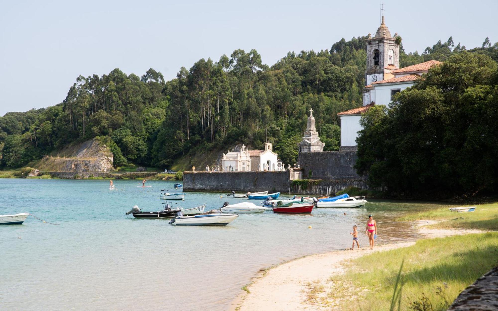 利亚内斯 Casa En La Costa Con Wifi Jardin Y Barbacoa旅馆 外观 照片