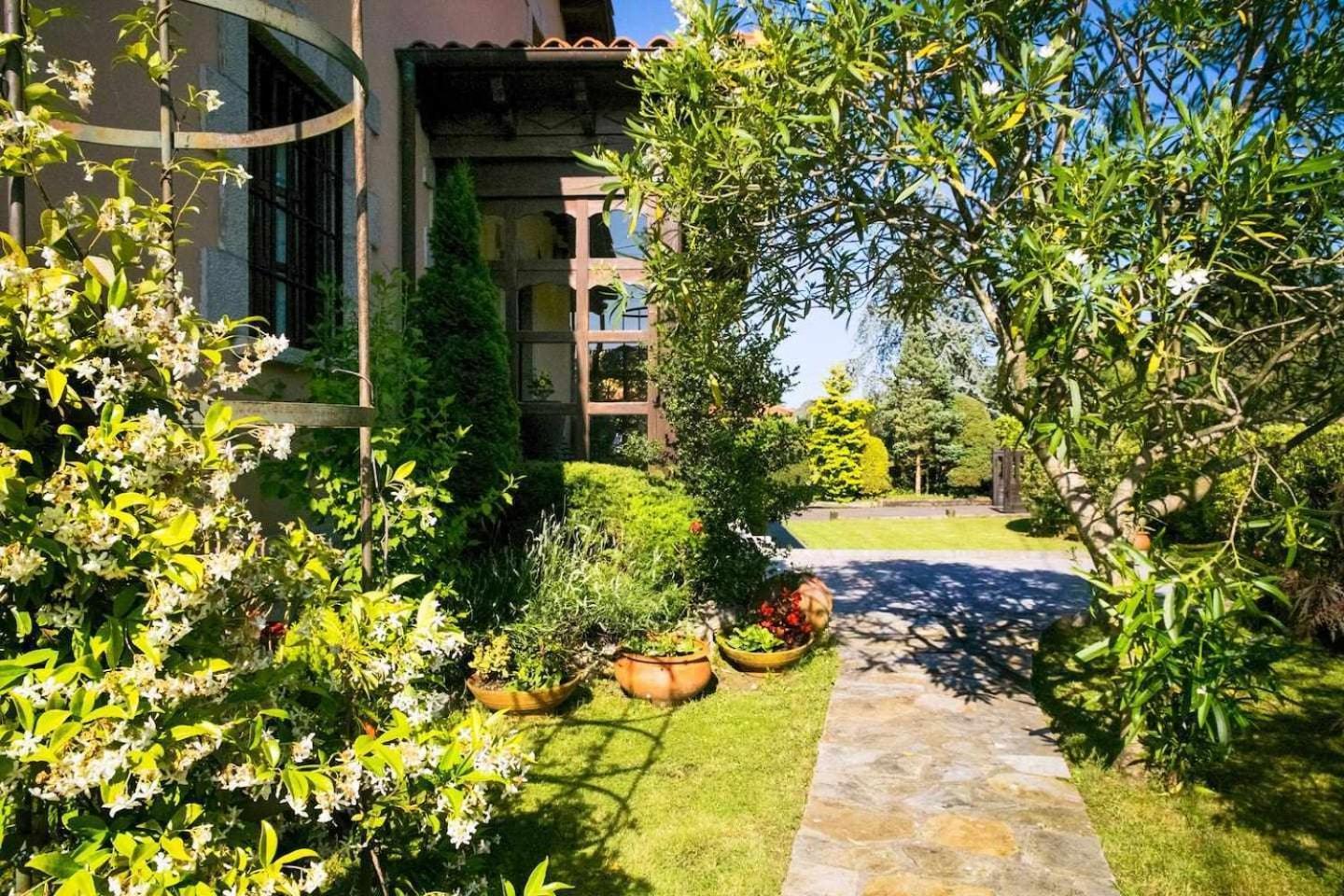 利亚内斯 Casa En La Costa Con Wifi Jardin Y Barbacoa旅馆 外观 照片